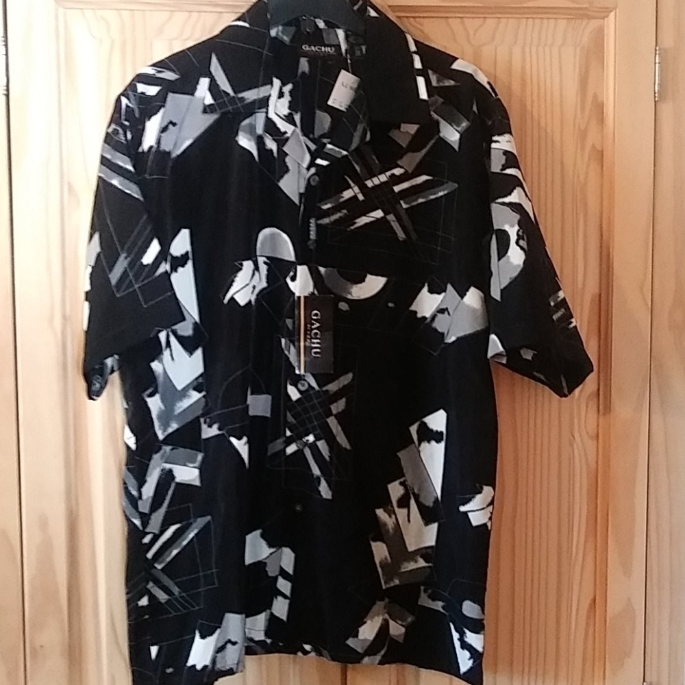 KBB Gachu Short Sleeve Gray, Black & White Pattern Collared Shirt sz Large